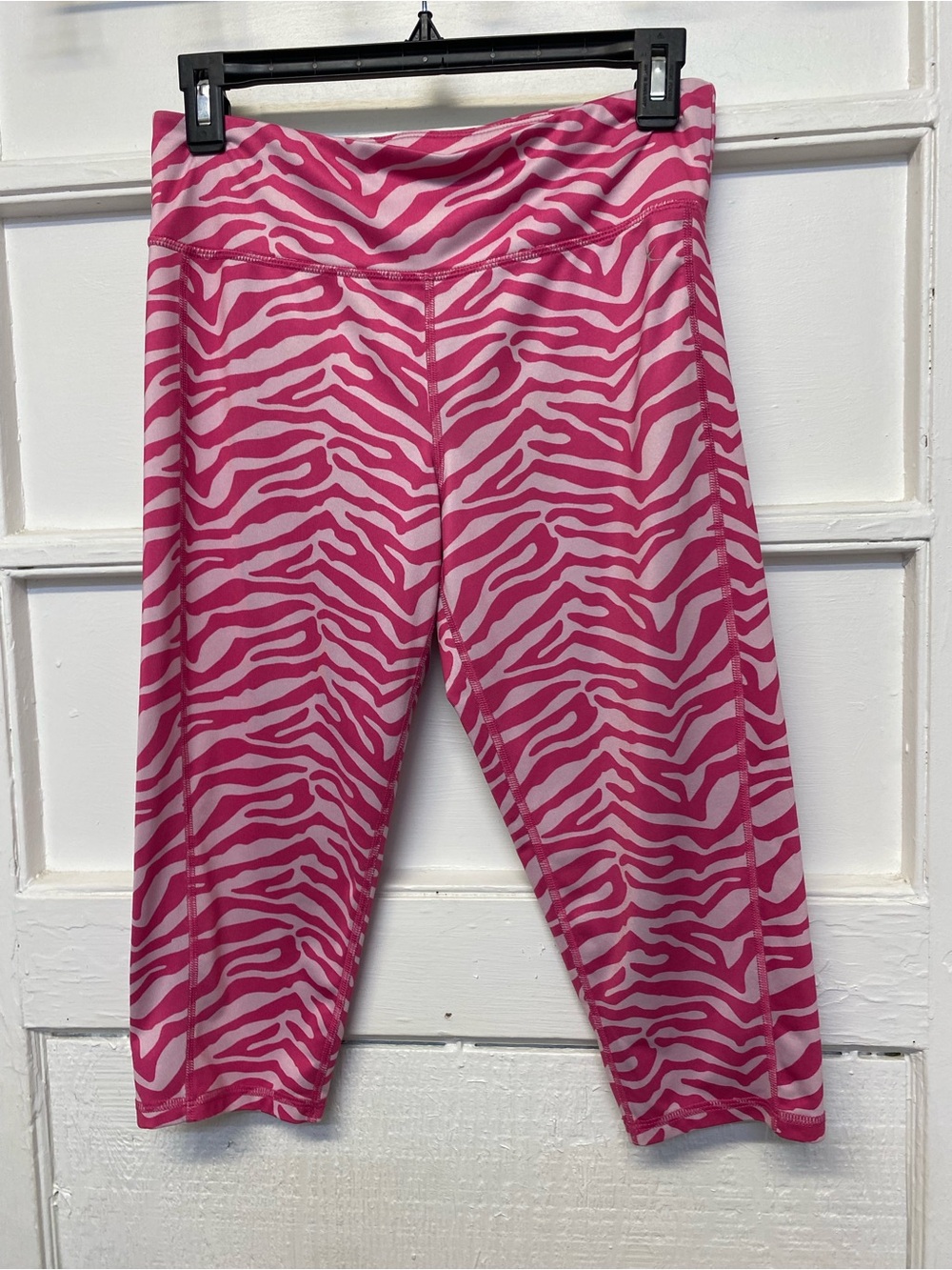 Danskin Now for Girls pink and white capri leggings  size XL